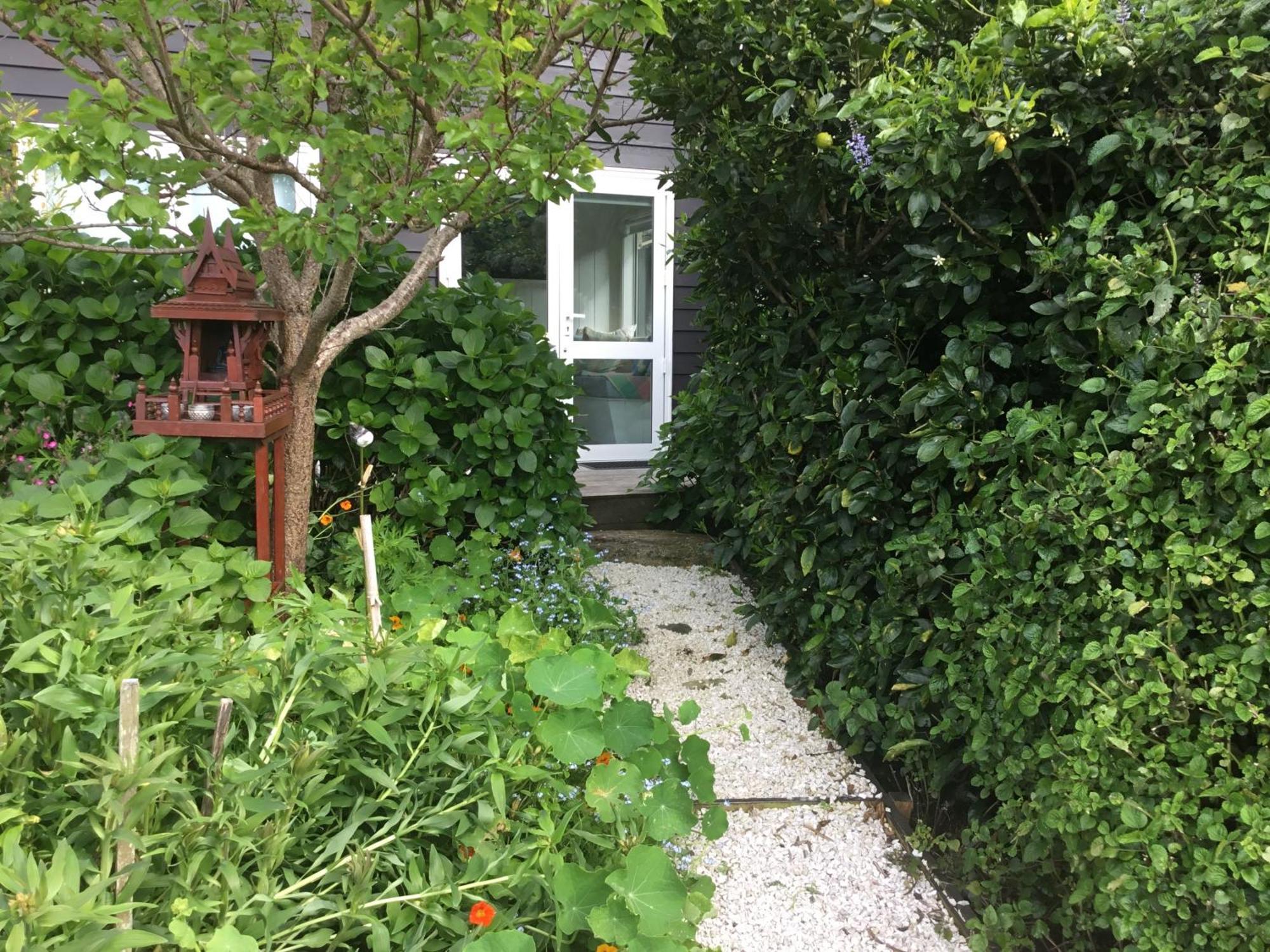 Hahei Kereru Cottage Exterior photo